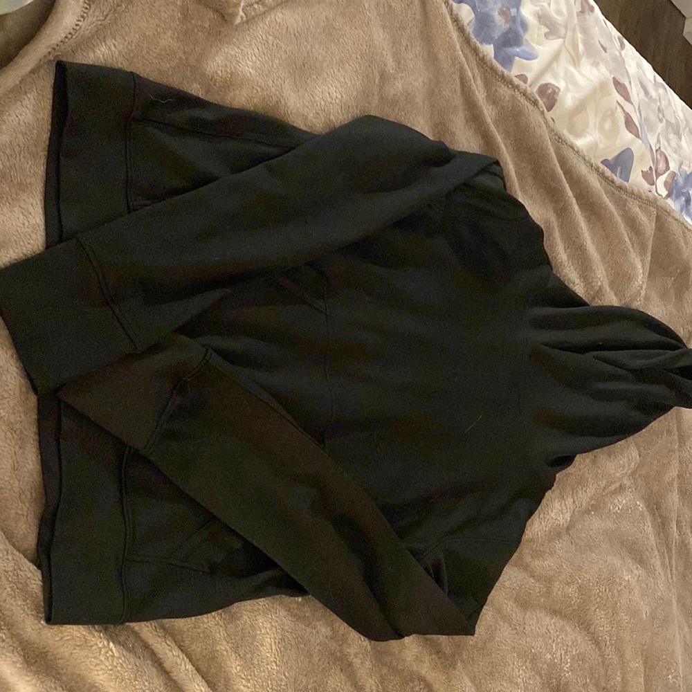 ivivva (by lululemon), black hoodie, very soft, barley worn